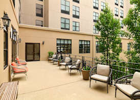 Hilton Garden Inn Bloomington 3