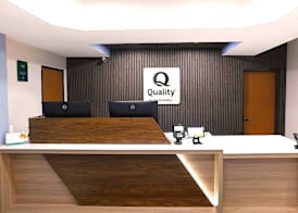 Quality Inn Pontiac 2