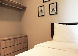 Deluxe and Comfortable The Springlake Summarecon Apartment 5