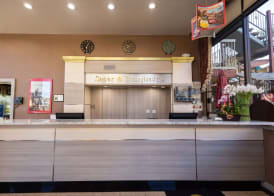 Super 8 by Wyndham Anaheim/Disneyland Drive 3