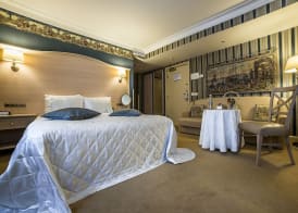 IMPERIAL Hotel & Restaurant 5