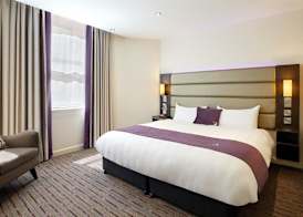 Premier Inn Inverness Centre - River Ness 5