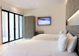 Aventuras Hotel 2