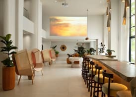 Sandbourne Santa Monica, Autograph Collection 5