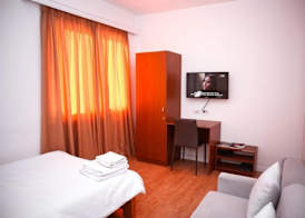 HOTEL SIDI - Free parking, fast wifi connection and breakfast included 5