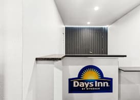Days Inn by Wyndham San Francisco S/Oyster Point Airport 2