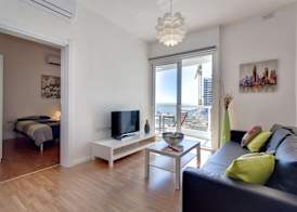 Stunning Seaview Apartment, Wifi 5