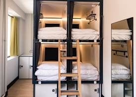 Latroupe Jacobs Inn 5