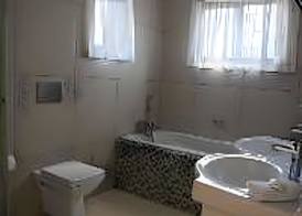 Goodey's Guesthouse 3
