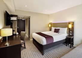 Premier Inn Witney 5