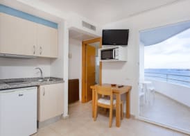 Apartamentos Mar y Playa 4