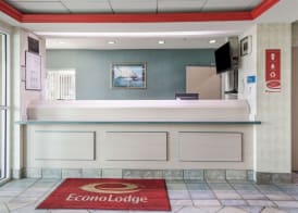 Econo Lodge Morristown West 5