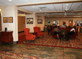 Hampton Inn Canton 5