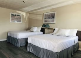 Knights Inn Fort Erie 4