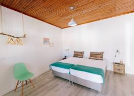 Zulla Nazaré`s Surf Village 4