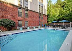 Hampton Inn Atlanta-Mall of Georgia 4