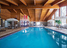 Econo Lodge Sioux Falls Empire Mall 4