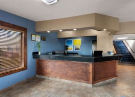 Days Inn by Wyndham Newton 3