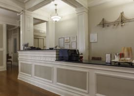 Grant Hotel 3