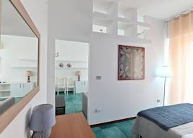IzzHome Holiday Terrace 3
