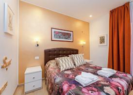 Sweet Stay In Rome 3