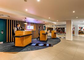 Holiday Inn Express LONDON - HAMMERSMITH by IHG 2