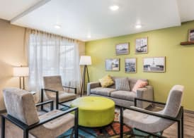 WoodSpring Suites Linden 2