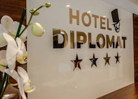 Hotel Diplomat 2