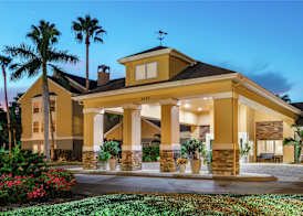 Homewood Suites by Hilton Fort Myers 3