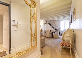 Gondola Luxury - Campo Santi Filippo e Giacomo by Wonderful Italy 3