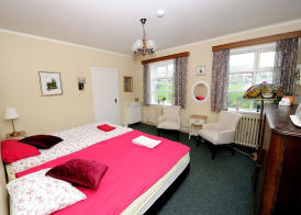 Arsalir Guesthouse Vik B&B 2