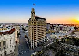 The Emily Morgan San Antonio - a DoubleTree by Hilton 2