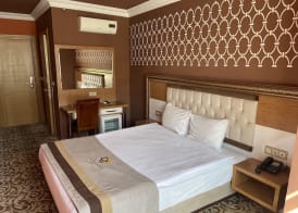 Demosan City Otel 4