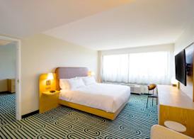 Doubletree By Hilton Clarksville Riverview 5