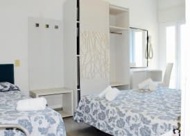 Hotel President 5