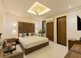 Hotel Avalon Palms Agra 2