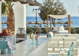 Aqua Blue Beach Hotel 3