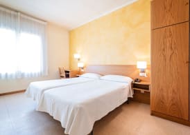 Hotel La Perla D'Olot 4