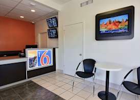 Motel 6 Austin, TX - Central Downtown UT 4