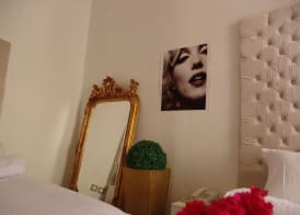 Velvet Hotel 4