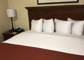 Country Inn & Suites by Radisson, Fort Worth, TX 4