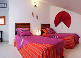 Blu Bed 4