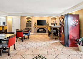 Econo Lodge Augusta North - Washington Road 3