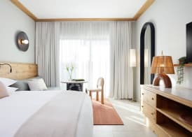 Hotel Indigo Grand Cayman by IHG 2
