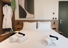 Ermou 26 Hotel 4
