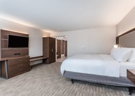 Holiday Inn Express & Suites HAMMOND by IHG 5