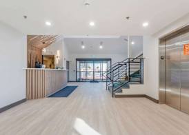 Days Inn by Wyndham Thornton 4