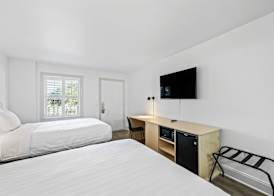 Charleston Creekside Inn 5