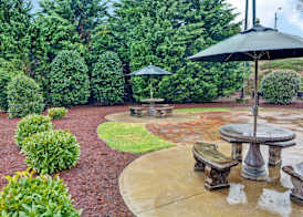 Hampton Inn Hendersonville 3