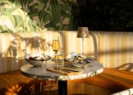 Royal Lahaina Resort & Bungalows 4